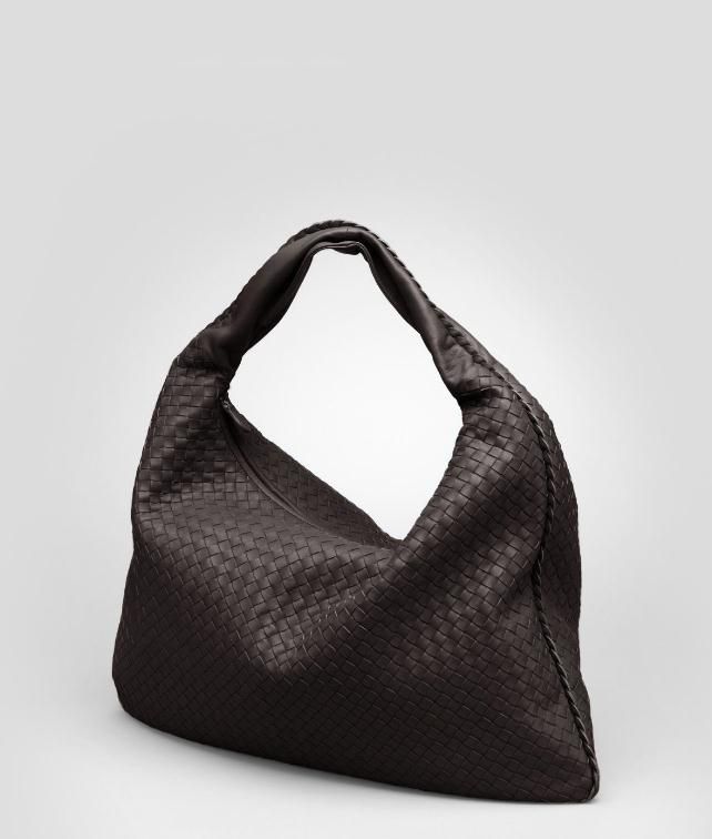BOTTEGA VENETA Intrecciato Nappa Maxi Veneta Shoulder or hobo bag D fp
