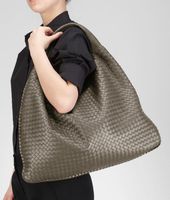 Bottega Veneta® Intrecciato Nappa Maxi Veneta Bottega Veneta® Intrecciato Nappa Maxi Veneta