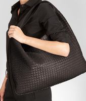 Bottega Veneta® Intrecciato Nappa Maxi Veneta Bottega Veneta® Intrecciato Nappa Maxi Veneta