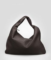 Bottega Veneta® Intrecciato Nappa Maxi Veneta Bottega Veneta® Intrecciato Nappa Maxi Veneta
