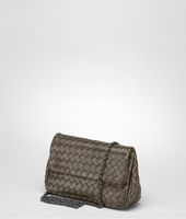 Bottega Veneta® Kleine Messenger-Tasche aus Nappaleder Intrecciato Bottega Veneta® Kleine Messenger-Tasche aus Nappaleder Intrecciato