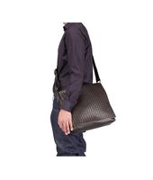 Bottega Veneta® Intrecciato VN Cross Body Messenger Bottega Veneta® Intrecciato VN Cross Body Messenger