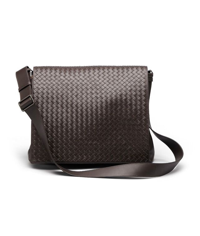 BOTTEGA VENETA MESSENGER BAG IN NERO INTRECCIATO VN Crossbody bag D fp