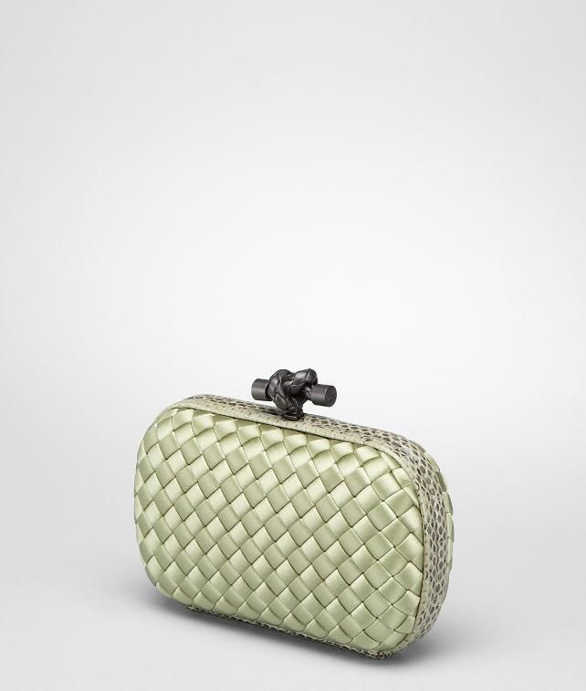 BOTTEGA VENETA Intreccio Impero Ayers Knot Clutch D fp