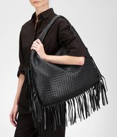 Bottega Veneta® Intrecciato Nappa Fringe Maxi Veneta Bottega Veneta® Intrecciato Nappa Fringe Maxi Veneta