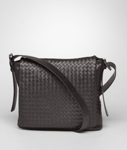 BOTTEGA VENETA - Messenger Tasche aus leichtem Kalbsleder Intrecciato Moro