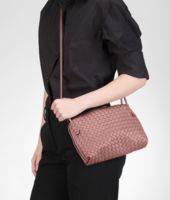 Bottega Veneta® Umhängetasche aus Nappaleder Intrecciato Bottega Veneta® Umhängetasche aus Nappaleder Intrecciato