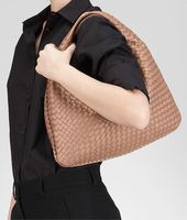 Bottega Veneta® Intrecciato Nappa Veneta Bottega Veneta® Intrecciato Nappa Veneta