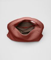Bottega Veneta® Große Veneta aus Nappaleder Intrecciato Brique Bottega Veneta® Große Veneta aus Nappaleder Intrecciato Brique