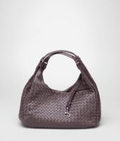 Bottega Veneta® Campana Tasche aus Nappaleder Intrecciato Quetsche Bottega Veneta® Campana Tasche aus Nappaleder Intrecciato Quetsche