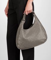 Bottega Veneta® Borsa Campana Fumé in Nappa Intrecciata Bottega Veneta® Borsa Campana Fumé in Nappa Intrecciata