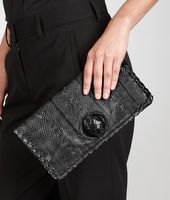 Bottega Veneta® Clutch aus Ayers Nero Bottega Veneta® Clutch aus Ayers Nero