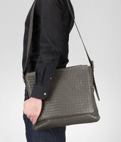 Bottega Veneta® Messenger Tasche aus leichtem Kalbsleder Shadow Bottega Veneta® Messenger Tasche aus leichtem Kalbsleder Shadow