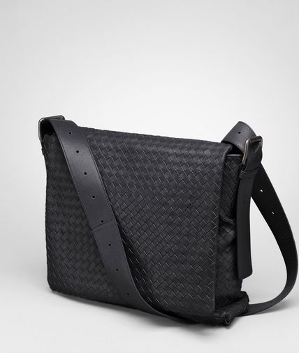 BOTTEGA VENETA - Intrecciato Light Calf Cross Body Messenger