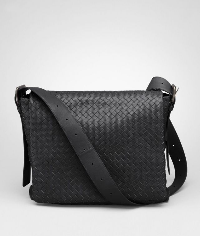 BOTTEGA VENETA MESSENGER BAG IN NERO INTRECCIATO CALF Messenger Bag U fp