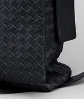 Bottega Veneta® Intrecciato Light Calf Cross Body Messenger Bottega Veneta® Intrecciato Light Calf Cross Body Messenger