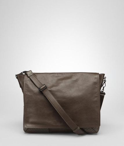 BOTTEGA VENETA - Light Calf Scolpito Cross Body Messenger