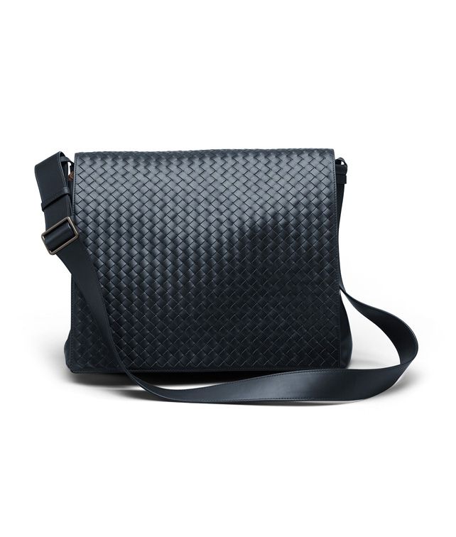 BOTTEGA VENETA MESSENGER-TASCHE AUS INTRECCIATO VN IN CELESTE Umhängetasche D fp