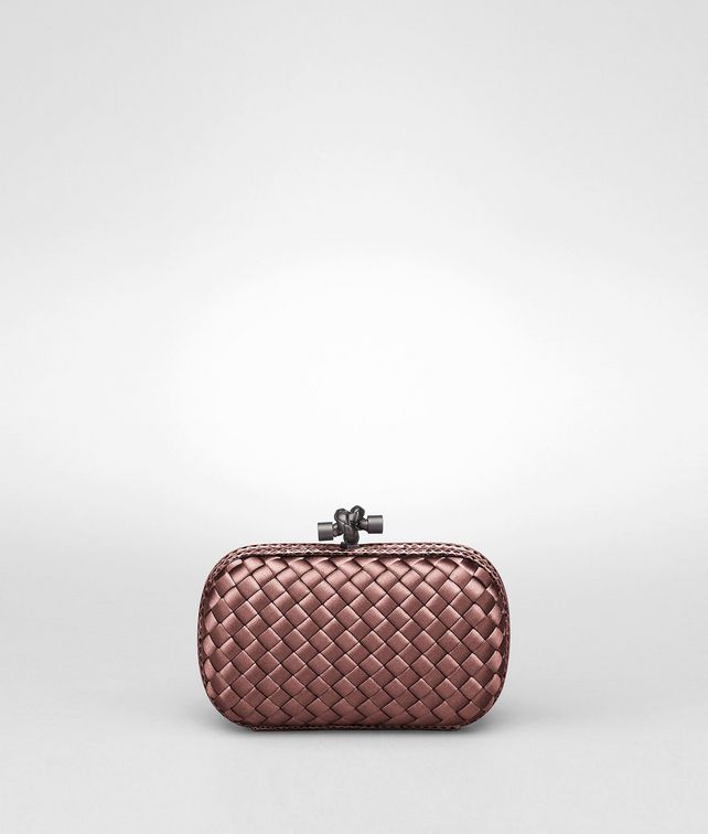BOTTEGA VENETA KNOT CLUTCH IN WATTEAU INTRECCIO IMPERO, AYERS DETAILS Clutch D fp