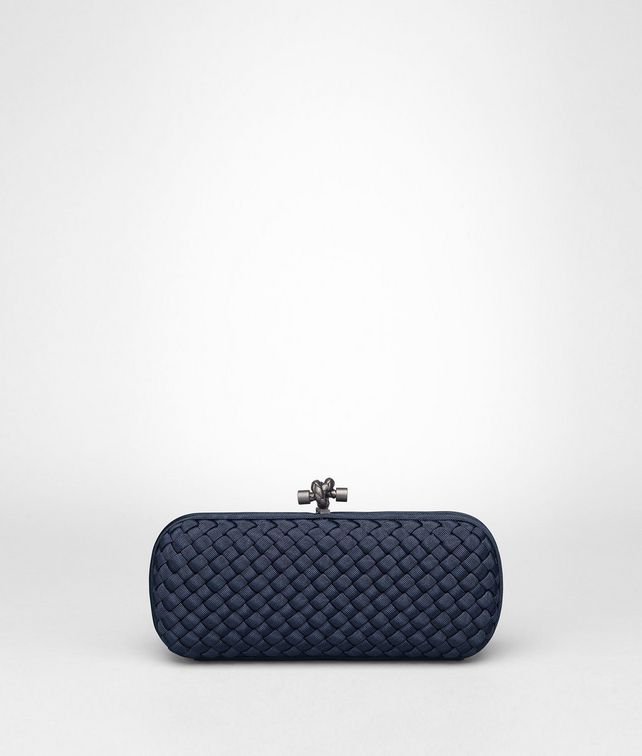 BOTTEGA VENETA STRETCH KNOT CLUTCH AUS INTRECCIO FAILLE MOIRE IN PRUSSE Clutch D fp