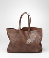 Bottega Veneta® Papillon Tote Bag aus Intrecciomirage Bottega Veneta® Papillon Tote Bag aus Intrecciomirage