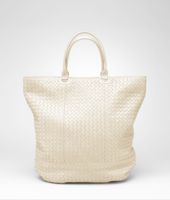 Bottega Veneta® 74 Tasche aus Nappaleder Intrecciato Bottega Veneta® 74 Tasche aus Nappaleder Intrecciato