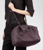 Bottega Veneta® Tasche aus Nappaleder Intrecciato Quetsche Bottega Veneta® Tasche aus Nappaleder Intrecciato Quetsche