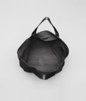 Bottega Veneta® Tote Bag mit Intrecciomirage Lave Nero Bottega Veneta® Tote Bag mit Intrecciomirage Lave Nero