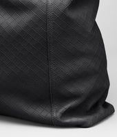 Bottega Veneta® Tote Bag mit Intrecciomirage Lave Nero Bottega Veneta® Tote Bag mit Intrecciomirage Lave Nero