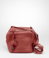Bottega Veneta® Cubo Umhängetasche aus Nappaleder Intrecciato Brique Bottega Veneta® Cubo Umhängetasche aus Nappaleder Intrecciato Brique