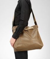 Bottega Veneta® Cross Body Bag Lave Intrecciomirage Bronze Bottega Veneta® Cross Body Bag Lave Intrecciomirage Bronze