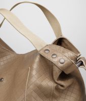 Bottega Veneta® Cross Body Bag Lave Intrecciomirage Bronze Bottega Veneta® Cross Body Bag Lave Intrecciomirage Bronze