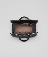 Bottega Veneta® Tasche aus Intreccio Tricot Raffia Nero Bottega Veneta® Tasche aus Intreccio Tricot Raffia Nero