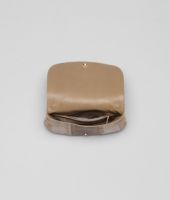 Bottega Veneta® Tasche aus Ayers, Karung und Rochenleder Bronze Bottega Veneta® Tasche aus Ayers, Karung und Rochenleder Bronze