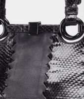 Bottega Veneta® Twin Tasche aus Karung, Ayers und Rochenleder Nero Bottega Veneta® Twin Tasche aus Karung, Ayers und Rochenleder Nero