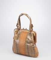 Bottega Veneta® Tasche aus Ayers und Rochenleder Kari Bottega Veneta® Tasche aus Ayers und Rochenleder Kari
