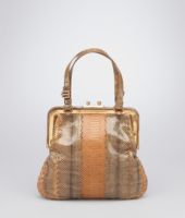 Bottega Veneta® Tasche aus Ayers und Rochenleder Kari Bottega Veneta® Tasche aus Ayers und Rochenleder Kari