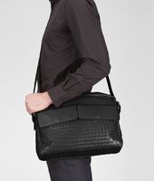 Bottega Veneta® Nero Intrecciato VN Cross Body Messenger Bottega Veneta® Nero Intrecciato VN Cross Body Messenger
