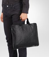 Bottega Veneta® Aktentasche aus leichtem Kalbsleder Intrecciato Nero Bottega Veneta® Aktentasche aus leichtem Kalbsleder Intrecciato Nero