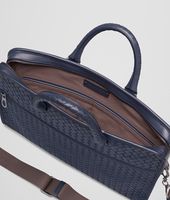 Bottega Veneta® Aktentasche aus leichtem Kalbsleder Intrecciato Prusse Bottega Veneta® Aktentasche aus leichtem Kalbsleder Intrecciato Prusse