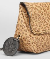 Bottega Veneta® Kleine Messenger Tasche mit Intrecciomirage Kenia Nero Bottega Veneta® Kleine Messenger Tasche mit Intrecciomirage Kenia Nero