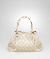 Bottega Veneta® Shopper aus Nappaleder Intrecciato Pearl Bottega Veneta® Shopper aus Nappaleder Intrecciato Pearl