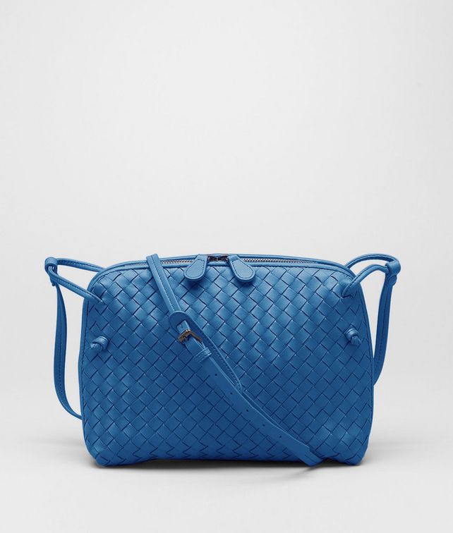 BOTTEGA VENETA Électrique Intrecciato Nappa Messenger Crossbody bag D fp