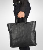 Bottega Veneta® CABRIOLET TOTE BAG AUS LEDER NERO Bottega Veneta® CABRIOLET TOTE BAG AUS LEDER NERO