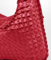 Bottega Veneta® Fraise Intrecciato Nappa Minionde Veneta Bottega Veneta® Fraise Intrecciato Nappa Minionde Veneta