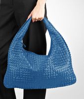 Bottega Veneta® Électrique Intrecciato Nappa Minionde Large Veneta Bottega Veneta® Électrique Intrecciato Nappa Minionde Large Veneta