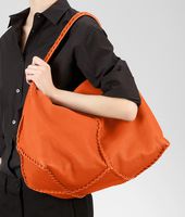 Bottega Veneta® Tasche aus gewaschenem Cervo Leder Tangerine Bottega Veneta® Tasche aus gewaschenem Cervo Leder Tangerine