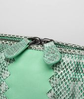 Bottega Veneta® Trèfle Intrecciato Nappa Ayers Messenger Bottega Veneta® Trèfle Intrecciato Nappa Ayers Messenger