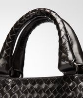 Bottega Veneta® INTRECCIO CALANDRE TOTE Bottega Veneta® INTRECCIO CALANDRE TOTE
