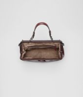 Bottega Veneta® TASCHE AUS MADRASLEDER CHIAROSCURO AUBERGINE Bottega Veneta® TASCHE AUS MADRASLEDER CHIAROSCURO AUBERGINE